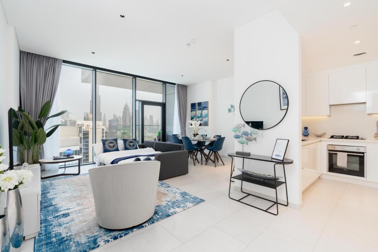 Ultimate Stay / 4 Beds / Burj Khalifa View / Ultra Modern / Business Bay Dubai Esterno foto